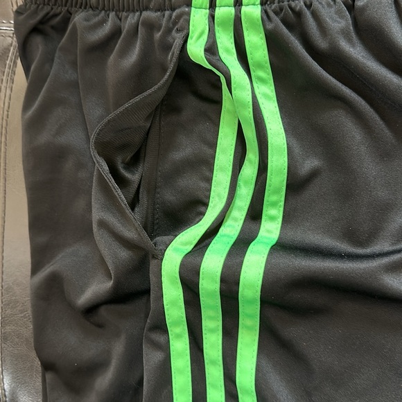 Adidas drawstring climalite shorts - Picture 4 of 15